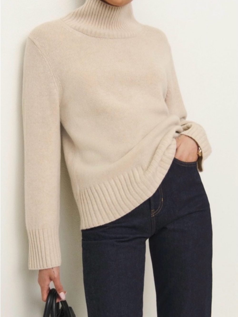 REFORMATION  Conrad 100% Cashmere Turtleneck in Wheat colour Size Medium